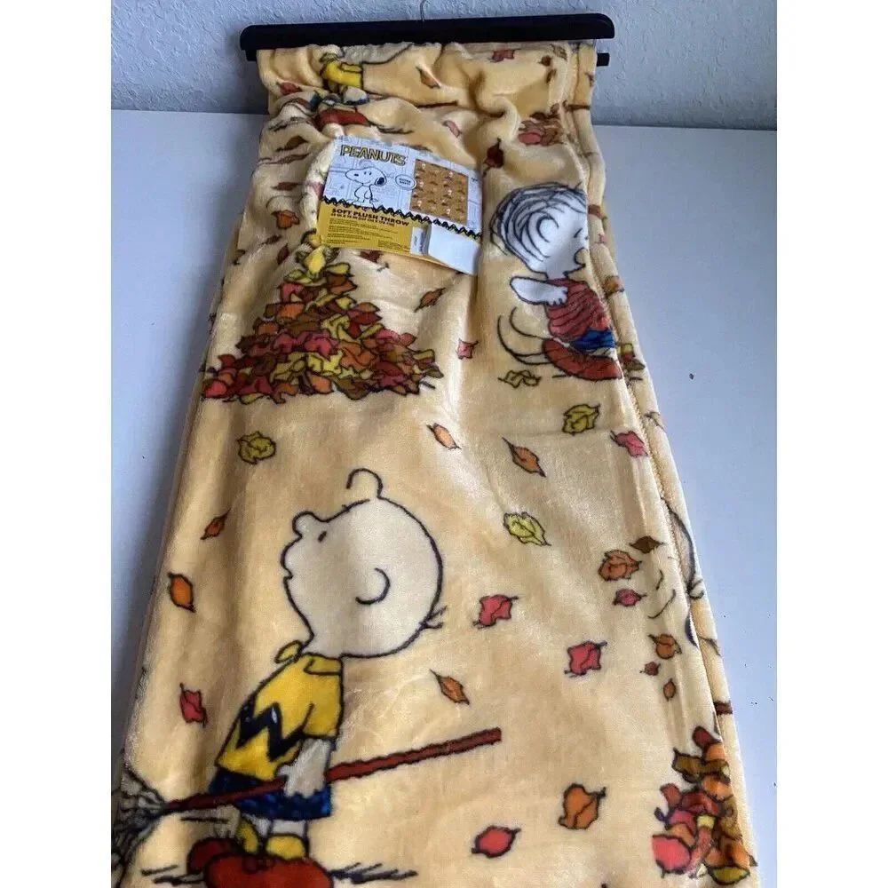 PEANUTS SNOOPY Charlie Brown Soft THROW‎ Blanket 50”x70” Autumn Fall Leaves NEW